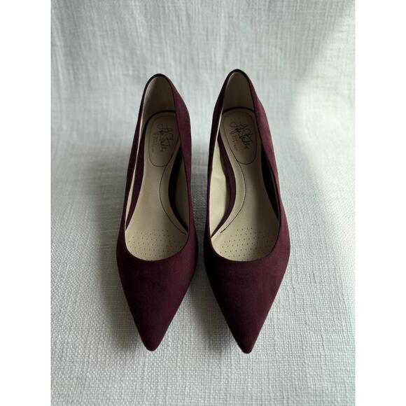 LifeStride Soft System Burgundy Suede-Look Kitten Heels – Size 10 - Picture 1 of 9